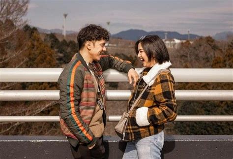 'First time ko sinabi 'yan': Charlie Dizon reveals how Carlo Aquino .